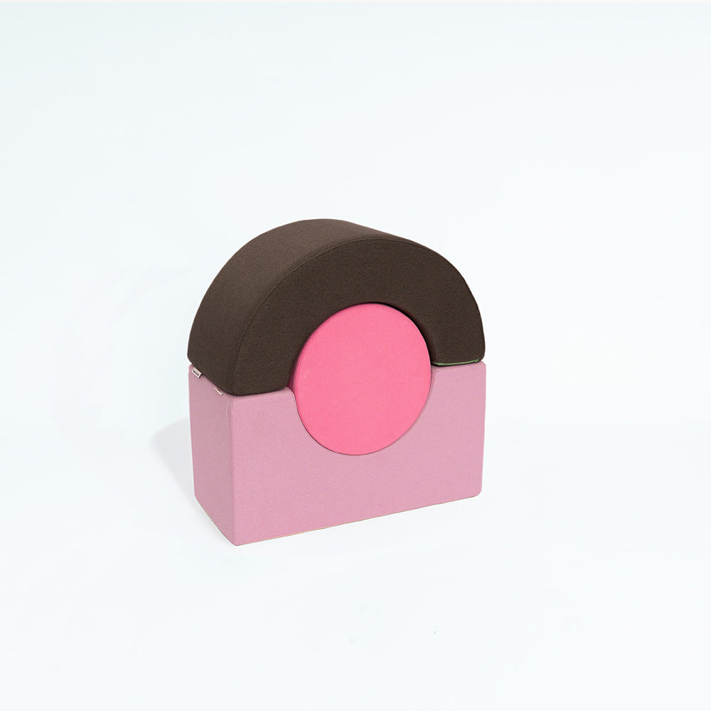 Remmi Demmi Ramba Spielstein in Blush, Pink und Moos von Present Stories – weiches XXL-Schaumstoffelement für fantasievolles Spielen