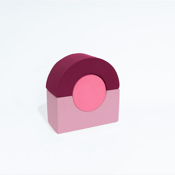 XXL-Schaumstoffspielstein Remmi Demmi Ramba von Present Stories – modernes Farbspiel in Blush, Pink und Berry für stilvolle Kinderzimmer