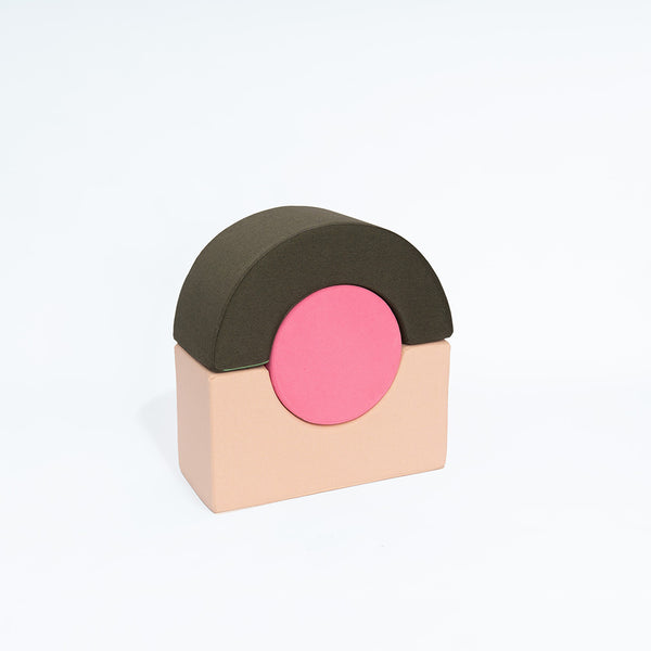 XXL-Schaumstoffbaustein Remmi Demmi Ramba in Sand, Pink und Moos von Present Stories – vielseitig einsetzbarer Spielstein für Kinderzimmer